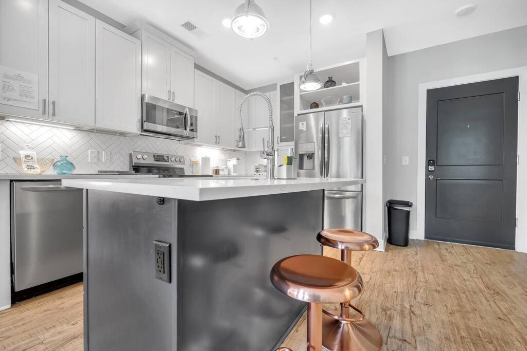 Modern Luxury ~ King Bed ~ 1br In Plaza Midwood *